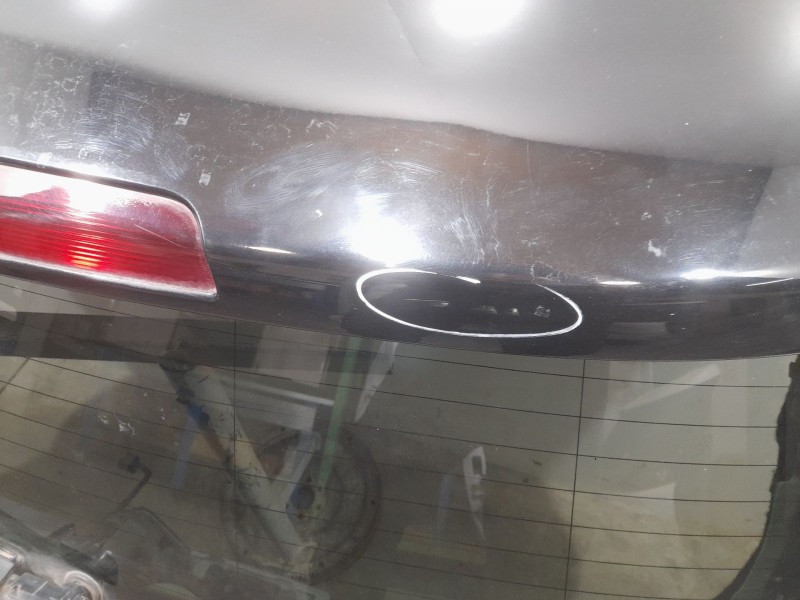 Recambio de porton trasero para jeep compass ii limited 4x2 referencia OEM IAM 68456014AA  