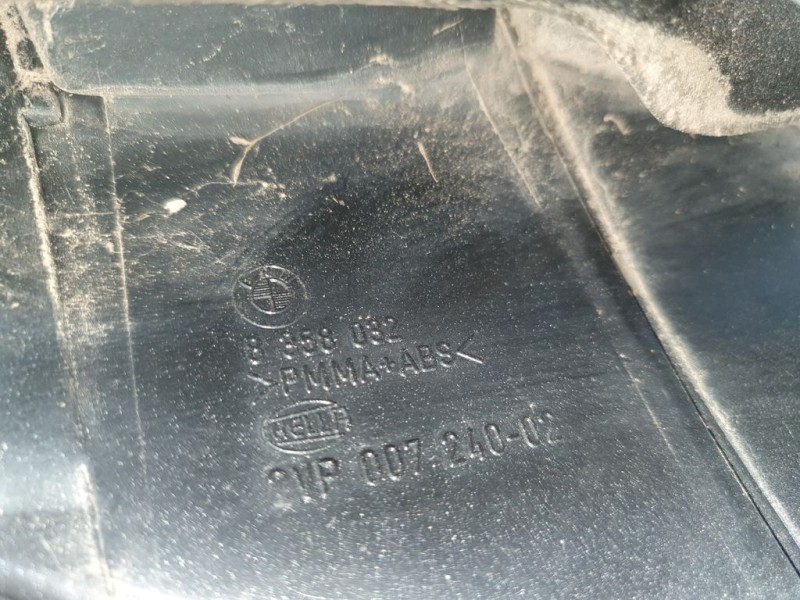 Recambio de piloto trasero derecho para bmw serie 5 berlina (e39) 520i referencia OEM IAM 8358032 2VP007240 