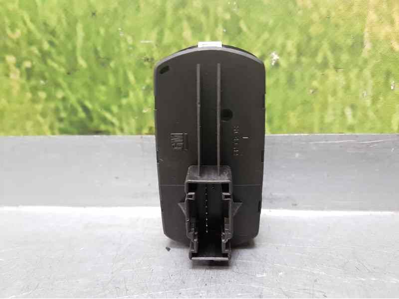 Recambio de mando elevalunas delantero izquierdo para opel corsa d enjoy referencia OEM IAM 13258521AA  