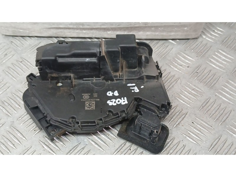 Recambio de cerradura puerta delantera derecha para seat arona (kj7, kjp) 1.0 tsi referencia OEM IAM 5TB837016A  