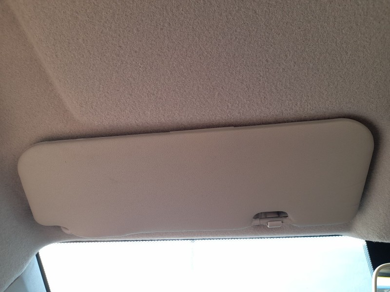 Recambio de parasol izquierdo para mahindra kuv 100 nxt 1.2 vvt referencia OEM IAM   