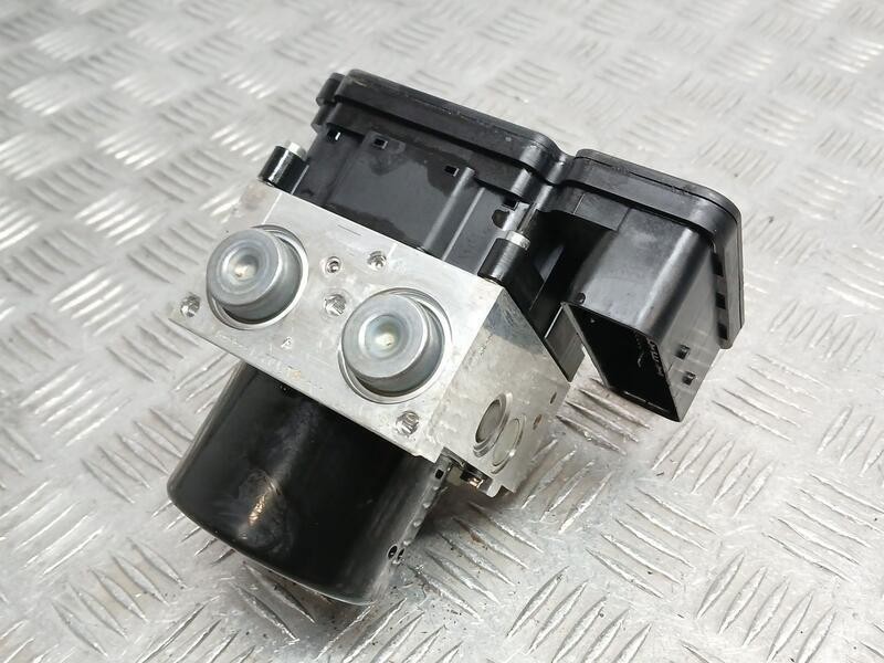 Recambio de abs para volvo xc60 summum awd referencia OEM IAM 30681619 ATE 10021301824