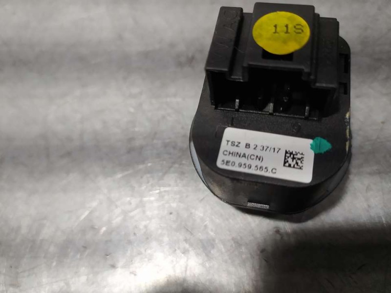 Recambio de mando retrovisor para skoda octavia lim. (5e3) active referencia OEM IAM 5E0959565C  