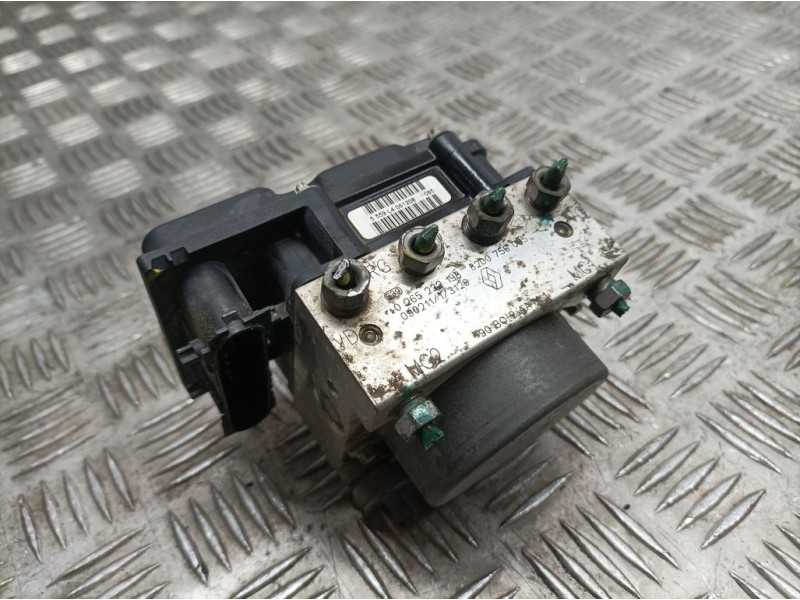 Recambio de abs para dacia sandero básico referencia OEM IAM 8200756095 0265232198 BOSCH