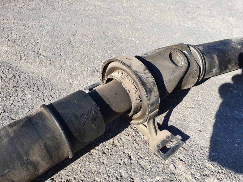 Recambio de transmision central para bmw serie 5 berlina (e39) 520i referencia OEM IAM 1229688  