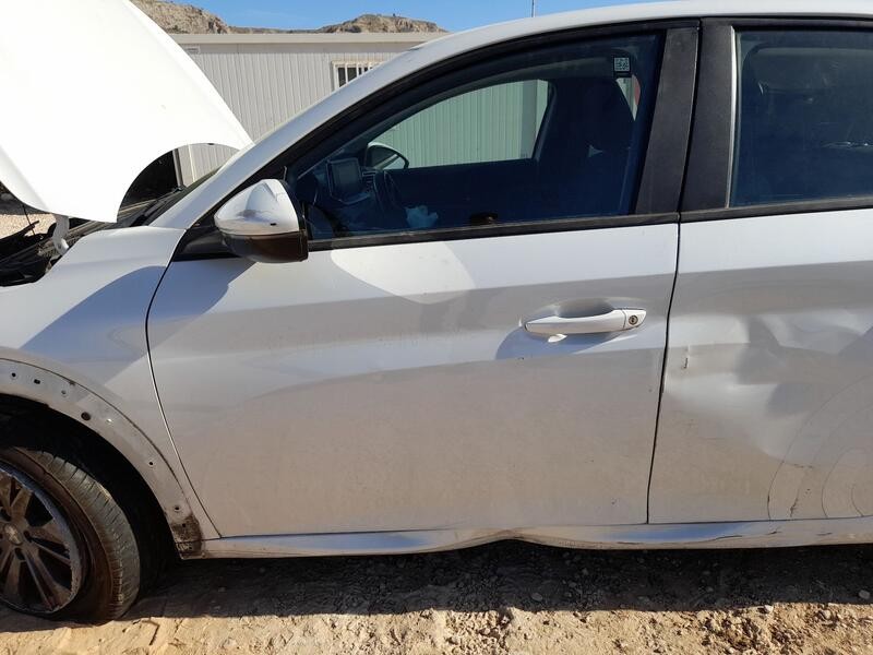 Recambio de puerta delantera izquierda para peugeot 208 ii (ub_, up_, uw_, uj_) e-208 referencia OEM IAM 9829810780  
