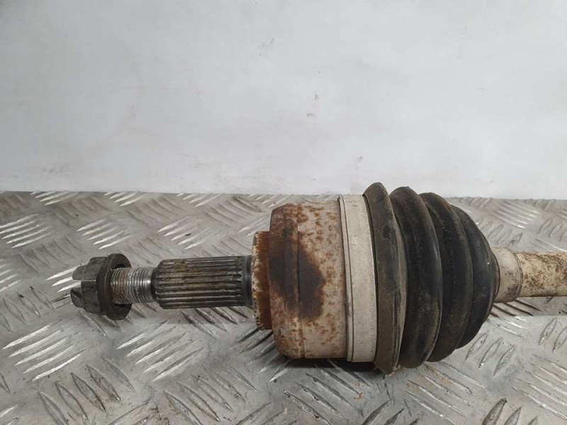 Recambio de transmision delantera derecha para renault megane iii berlina 5 p dynamique referencia OEM IAM 8200788674 2699061 