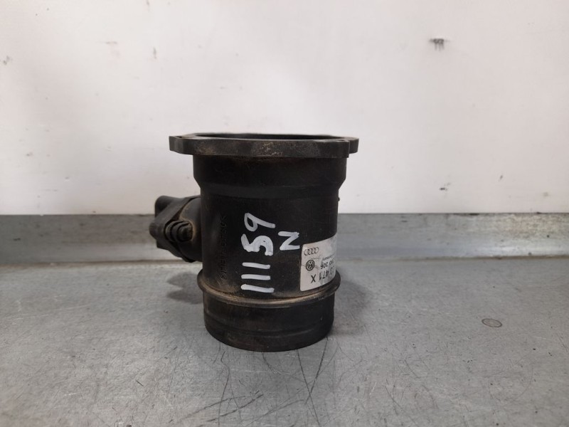 Recambio de caudalimetro para volkswagen passat berlina (3b2) berlina referencia OEM IAM 06B133471X  