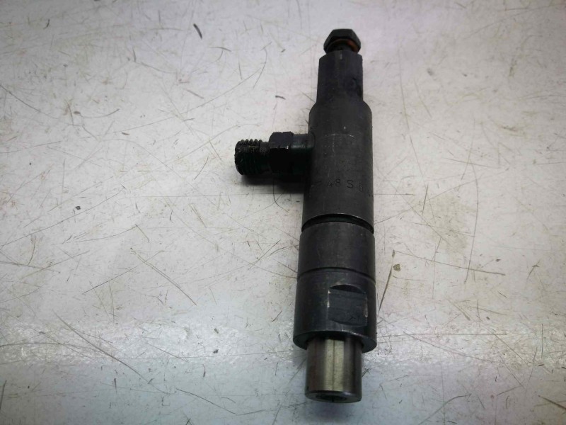 Recambio de inyector para renault 18 2.1 turbodiesel referencia OEM IAM KBE48S54  