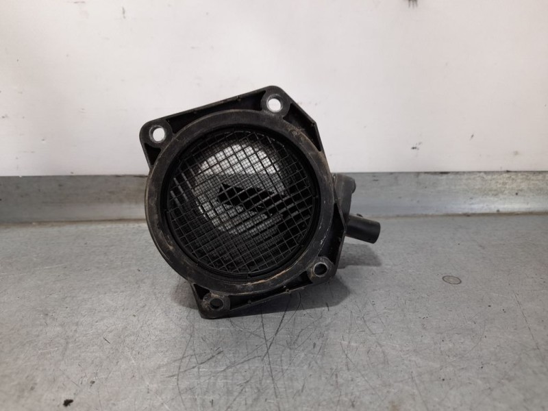 Recambio de caudalimetro para volkswagen passat berlina (3b2) berlina referencia OEM IAM 06B133471X  