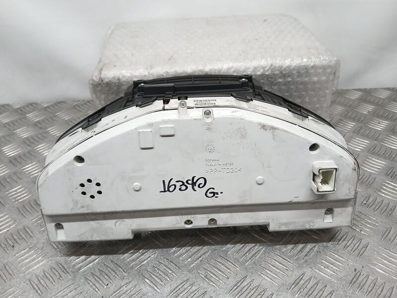 Recambio de cuadro instrumentos para volvo xc60 summum awd referencia OEM IAM 36002600 69399320U 31270901AA