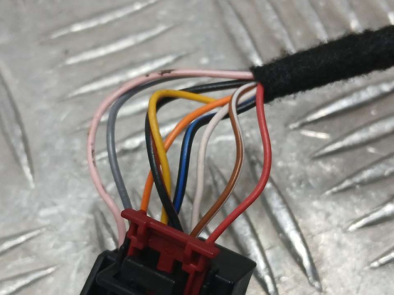 Recambio de retrovisor derecho para skoda octavia lim. (5e3) active referencia OEM IAM 5E1857508AC  ELECTRICO 9 CABLES