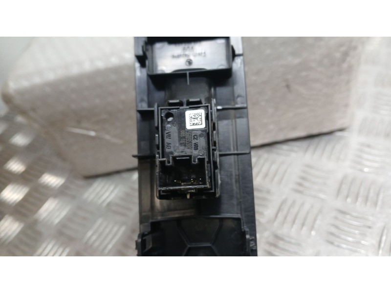 Recambio de mando elevalunas delantero derecho para skoda kamiq (nw4) 1.0 tsi referencia OEM IAM 5G0959855K  