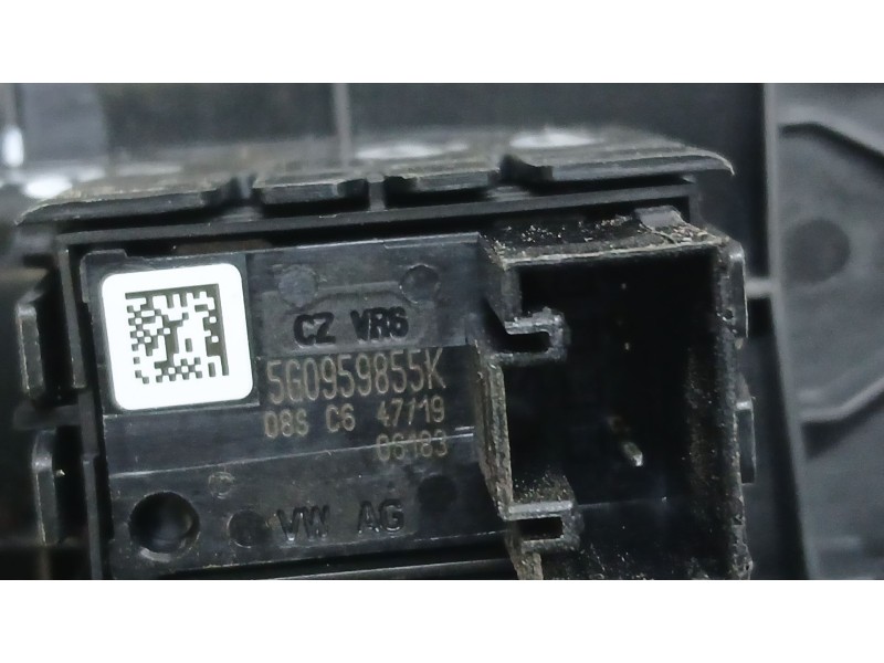 Recambio de mando elevalunas delantero derecho para skoda kamiq (nw4) 1.0 tsi referencia OEM IAM 5G0959855K  