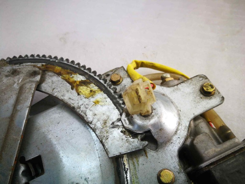 Recambio de elevalunas delantero izquierdo para mg 200 referencia OEM IAM   DOS PINS