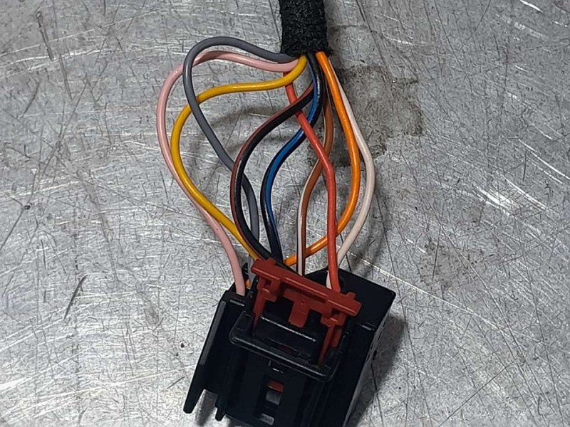 Recambio de retrovisor izquierdo para skoda octavia lim. (5e3) active referencia OEM IAM 5E1857507AC  ELECTRICO 9 CABLES