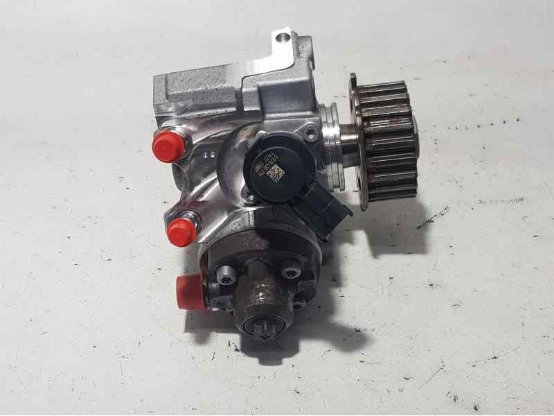 Recambio de bomba alta presion para peugeot 208 1.6 16v hdi fap referencia OEM IAM 9811347380 0445010739 BOSCH