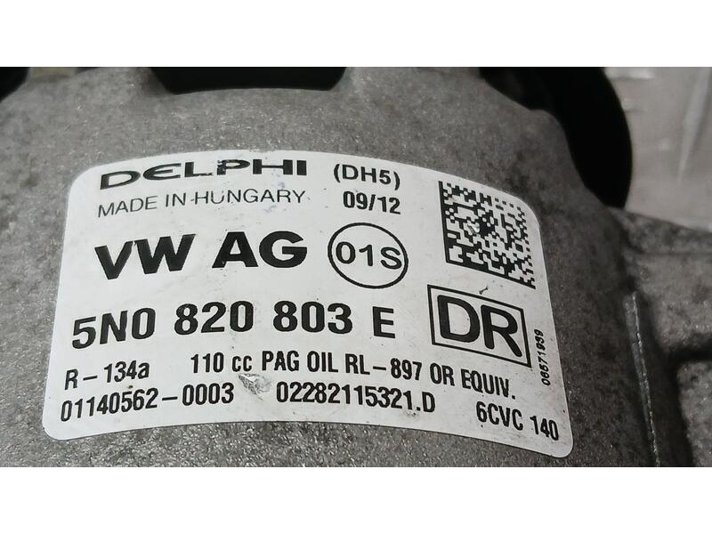 Recambio de compresor aire acondicionado para seat ibiza iv (6j5, 6p1) 1.6 tdi referencia OEM IAM 5N0820803E DELPHI 01140562