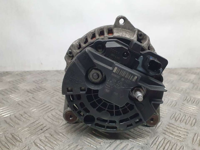 Recambio de alternador para nissan qashqai (j10) acenta referencia OEM IAM 8200728292C 0124525140 BOSCH