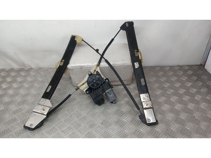 Recambio de elevalunas delantero derecho para seat arona (kj7, kjp) 1.0 tsi referencia OEM IAM 6F9837462 ELECTRICO 22 PINS 