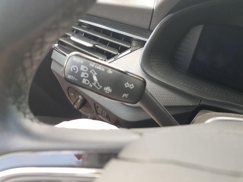 Recambio de mando luces y limpia para skoda kamiq (nw4) 1.0 tsi referencia OEM IAM 2Q0953513AC  