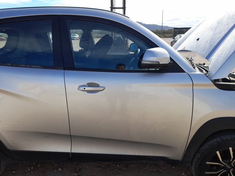 Recambio de puerta delantera derecha para mahindra kuv 100 nxt 1.2 vvt referencia OEM IAM   