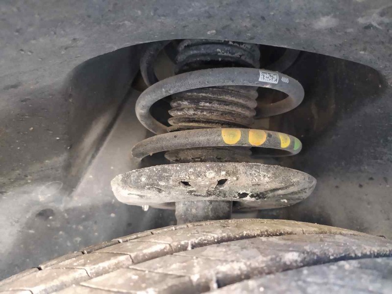 Recambio de amortiguador delantero derecho para peugeot 3008 allure pack referencia OEM IAM 9819718680  