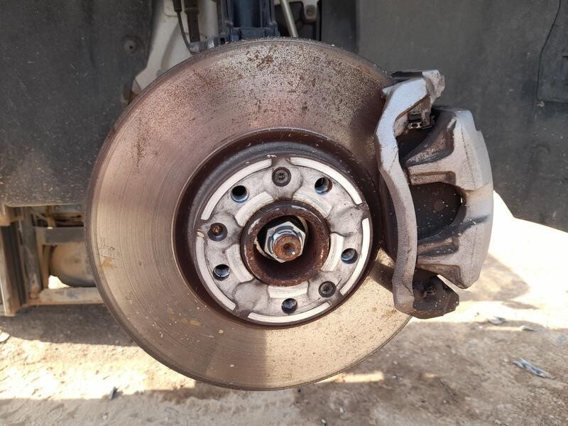 Recambio de mangueta delantera derecha para peugeot 3008 ii suv (mc_, mr_, mj_, m4_) 1.5 bluehdi 130 referencia OEM IAM 16478570