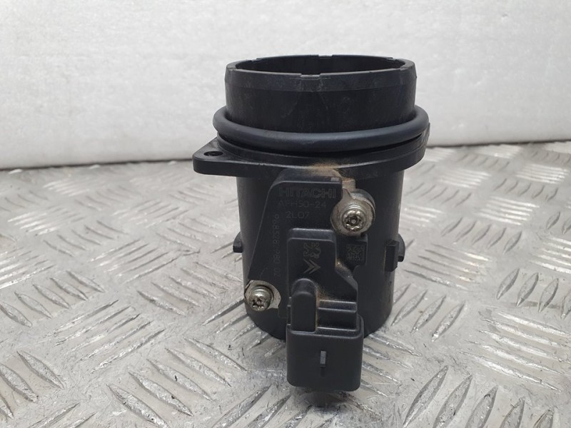 Recambio de caudalimetro para peugeot 208 access referencia OEM IAM 9683282980 AFH5024 HITACHI