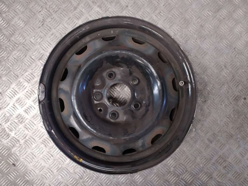 Recambio de llanta para dodge journey se referencia OEM IAM 6.5X16 5 TORN HIERRO 