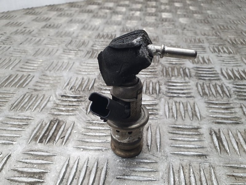 Recambio de inyector adblue para citroën berlingo furgón club m referencia OEM IAM 9802763880 J174B07005 