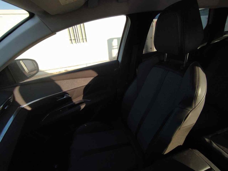 Recambio de asiento delantero derecho para peugeot 3008 allure pack referencia OEM IAM   C/ AIRBAG