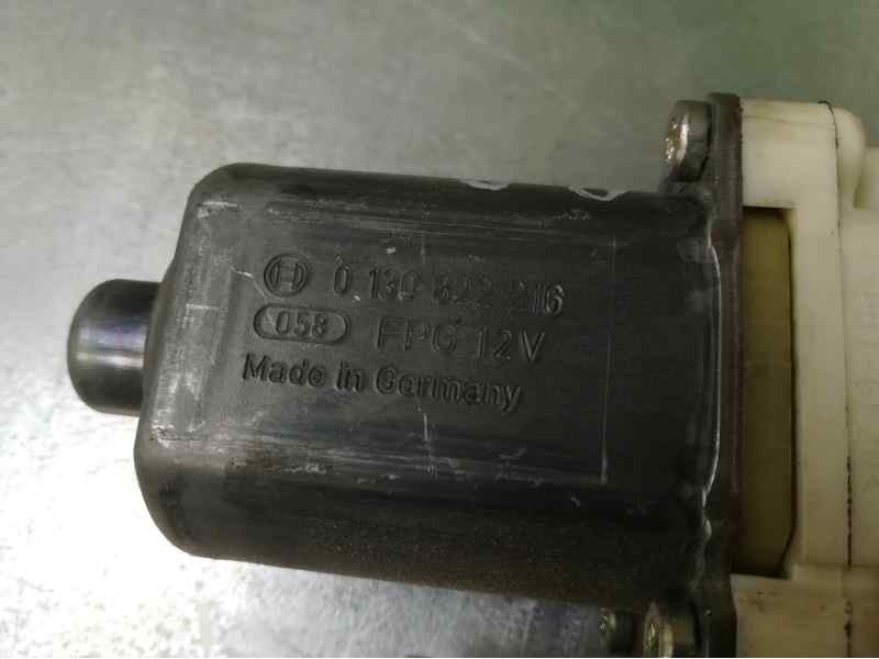 Recambio de motor elevalunas delantero derecho para ford focus lim. (cb4) titanium referencia OEM IAM  2 PINS ELECTRICO