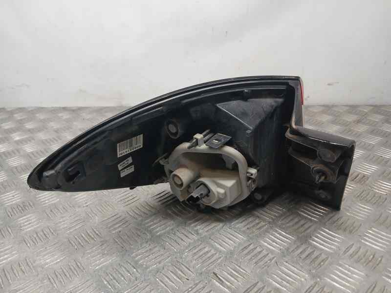 Recambio de piloto trasero derecho para renault captur life referencia OEM IAM 265509762R  EXTERIOR