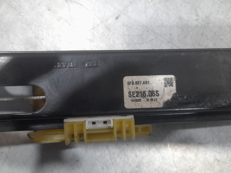 Recambio de elevalunas delantero izquierdo para seat arona (kj7, kjp) 1.0 tsi referencia OEM IAM 6F9837461 ELECTRICO SE21606S