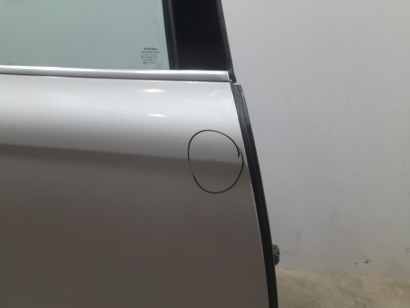 Recambio de puerta trasera derecha para volvo xc60 summum awd referencia OEM IAM 31402418 TOCADA 