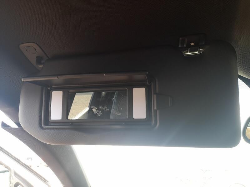 Recambio de parasol izquierdo para peugeot 3008 ii suv (mc_, mr_, mj_, m4_) 1.5 bluehdi 130 referencia OEM IAM 98284442ZD  