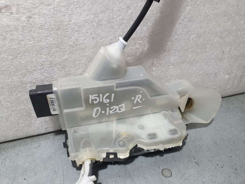 Recambio de cerradura puerta delantera izquierda para citroën c3 aircross bluehdi 110 s&s eat6 shine referencia OEM IAM 16943710