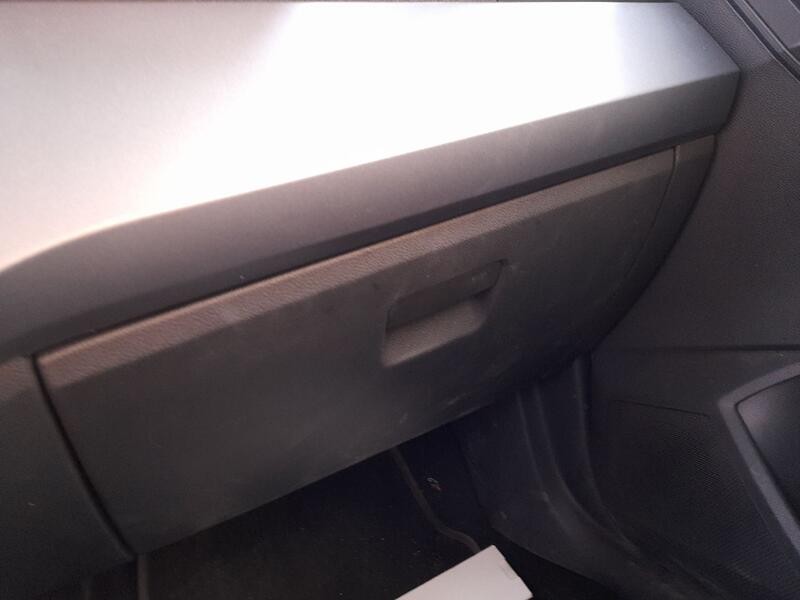 Recambio de guantera para seat arona (kj7, kjp) 1.0 tsi referencia OEM IAM 6F1857095T  