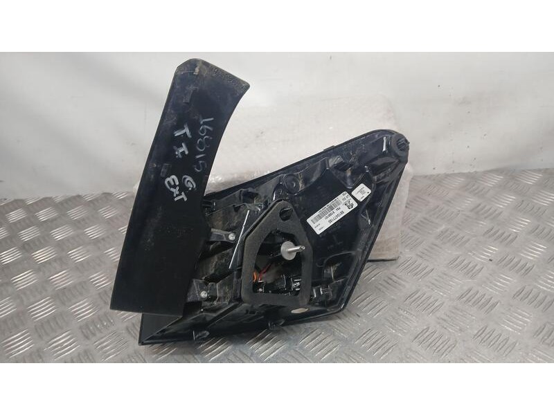 Recambio de piloto trasero izquierdo exterior para peugeot 3008 ii suv (mc_, mr_, mj_, m4_) 1.5 bluehdi 130 referencia OEM IAM 9