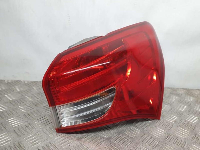 Recambio de piloto trasero derecho para hyundai ix20 gls style referencia OEM IAM 924021K0  EXTERIOR