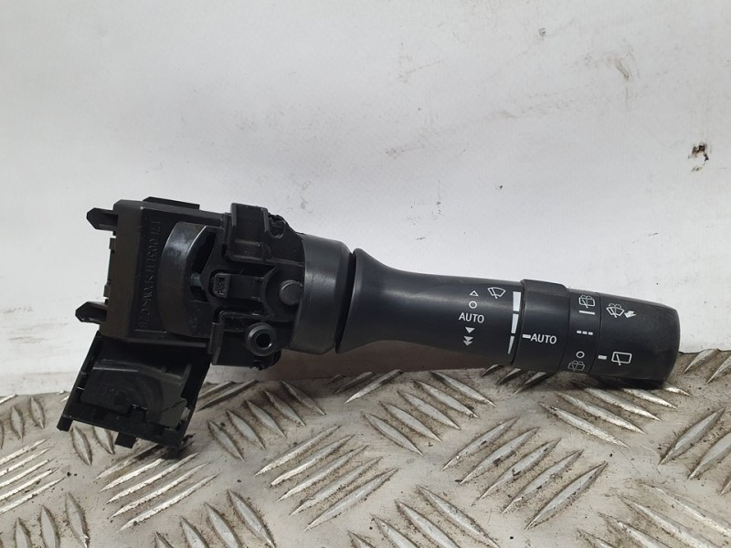 Recambio de mando limpia para toyota verso active referencia OEM IAM SIN REF  