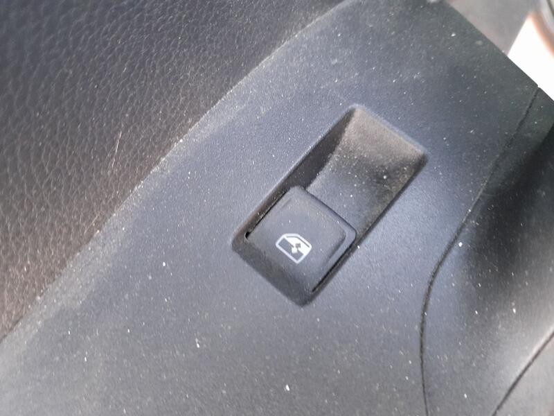 Recambio de mando elevalunas trasero izquierdo para seat arona (kj7, kjp) 1.0 tsi referencia OEM IAM 5G0959855P  