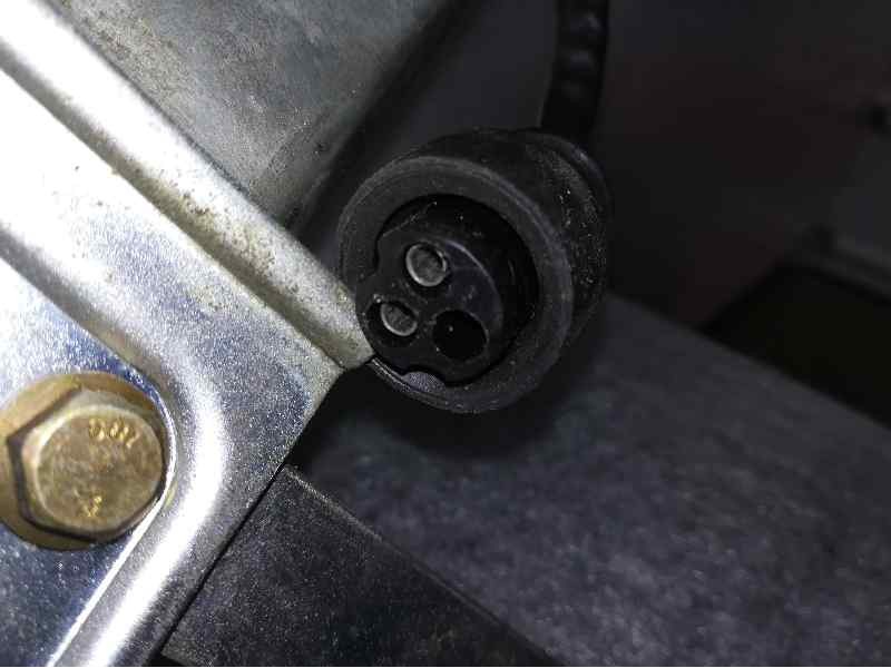 Recambio de elevalunas trasero izquierdo para land rover range rover (lp) referencia OEM IAM 187935 2 PINS ELECTRICO