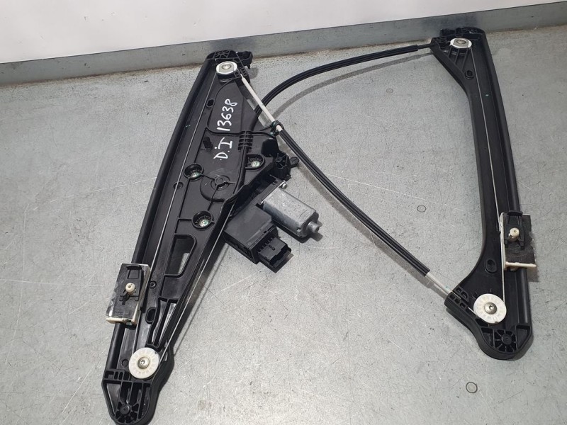 Recambio de elevalunas delantero izquierdo para peugeot 3008 gt line referencia OEM IAM 9830389380  ELECTRICO 6 PINS