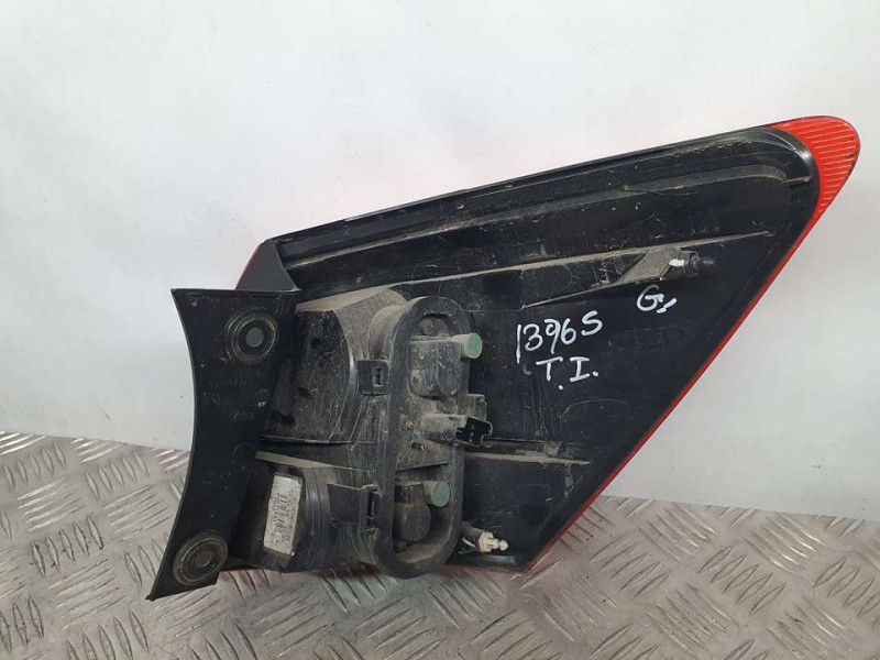 Recambio de piloto trasero izquierdo para nissan qashqai (j10) acenta referencia OEM IAM 26555JD000 89071061 