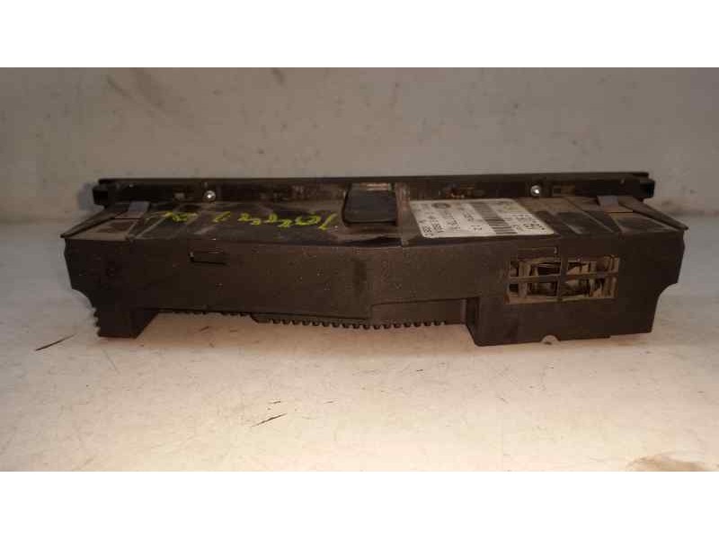 Recambio de mando climatizador para bmw serie 3 berlina (e46) 320d referencia OEM IAM 5HB00773816 64116907897 HELLA