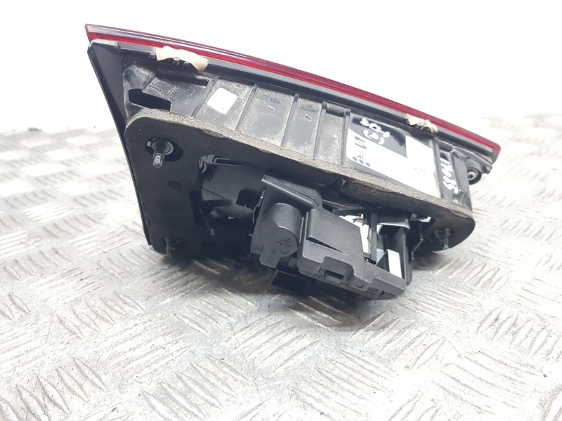 Recambio de piloto trasero derecho interior para seat arona (kj7, kjp) 1.0 tsi referencia OEM IAM 6F9945308D  