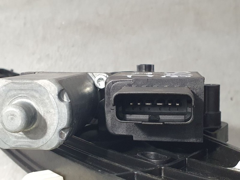 Recambio de elevalunas trasero izquierdo para peugeot 3008 gt line referencia OEM IAM 9830389080  ELECTRICO 6 PINS