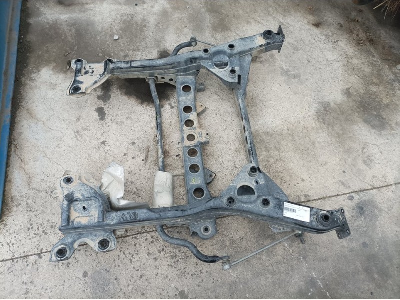 Recambio de puente delantero para mercedes-benz vito mixto (447) 114/116 cdi, 119 cdi/bt kompakt (447.701) referencia OEM IAM A4